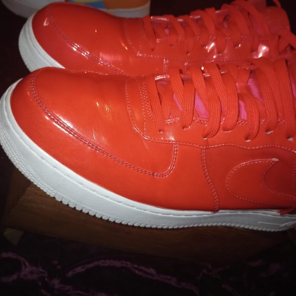 Shoes - Picture 3 of 3